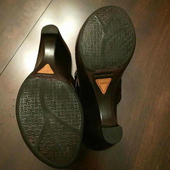 Born Slide-on Brown Leather Buckle Wedge Heel Clog - Picture 3 of 7